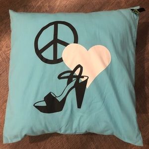 Accent pillow 16x16